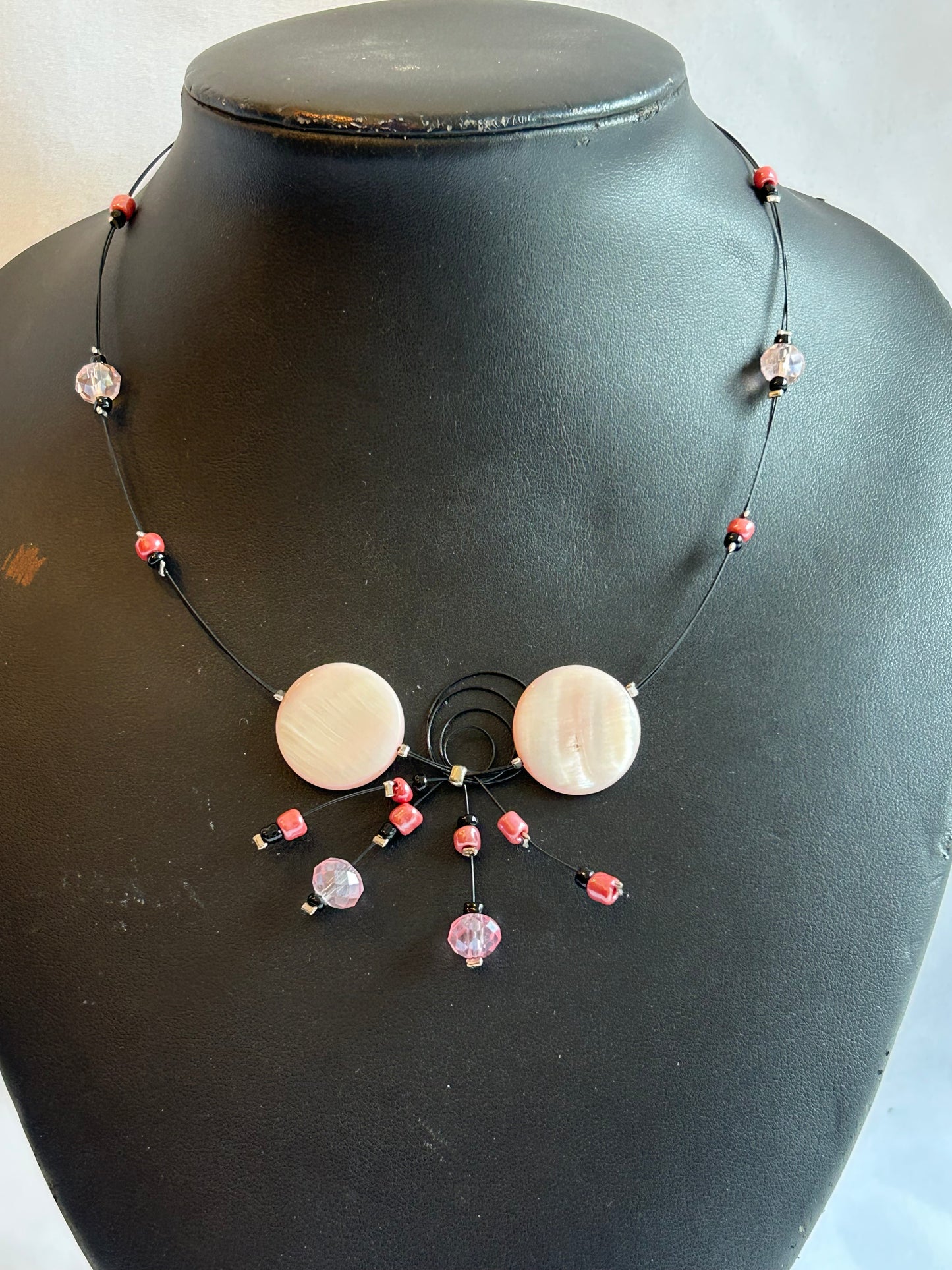 Egendesignade halsband