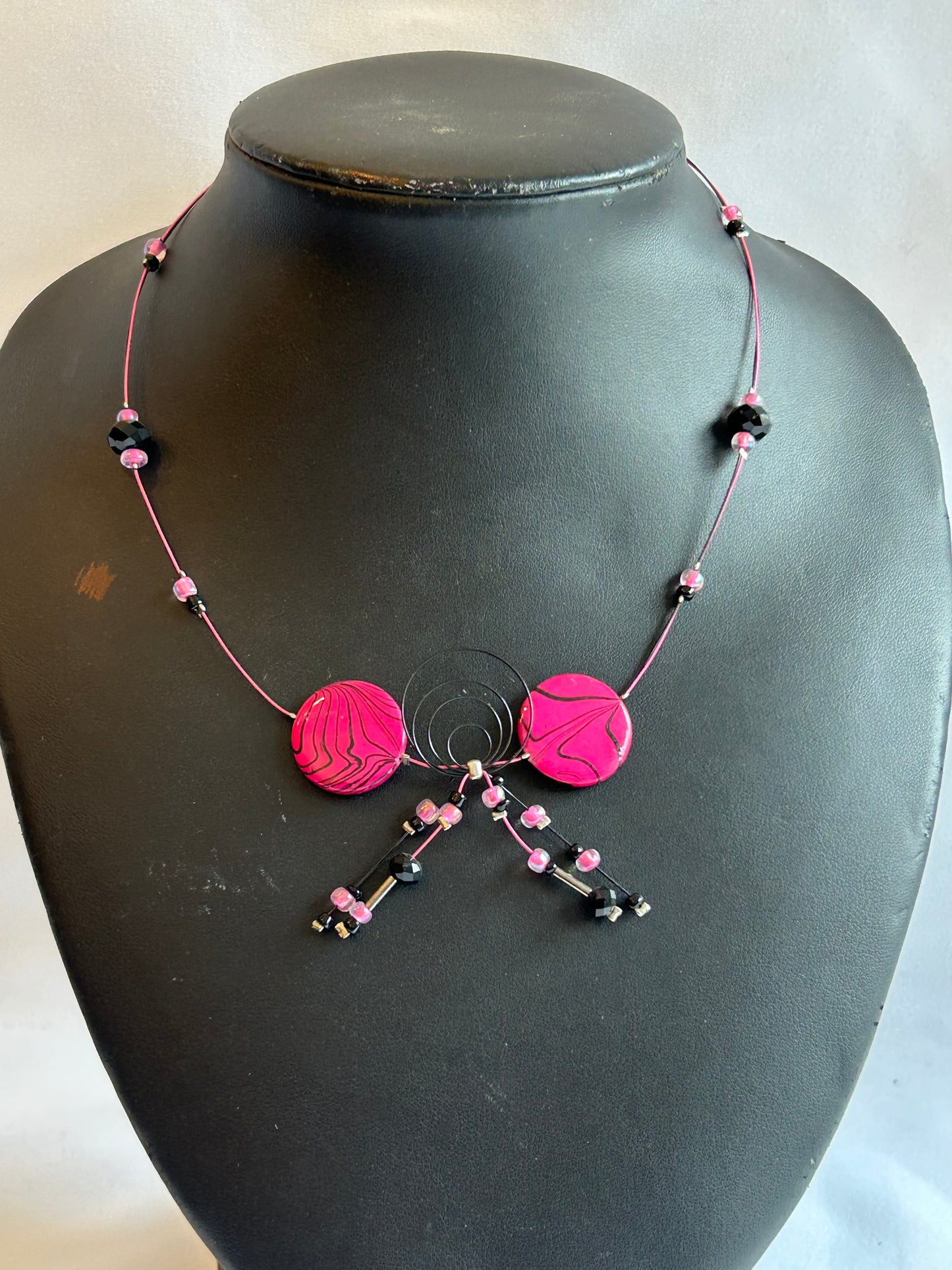 Egendesignade halsband