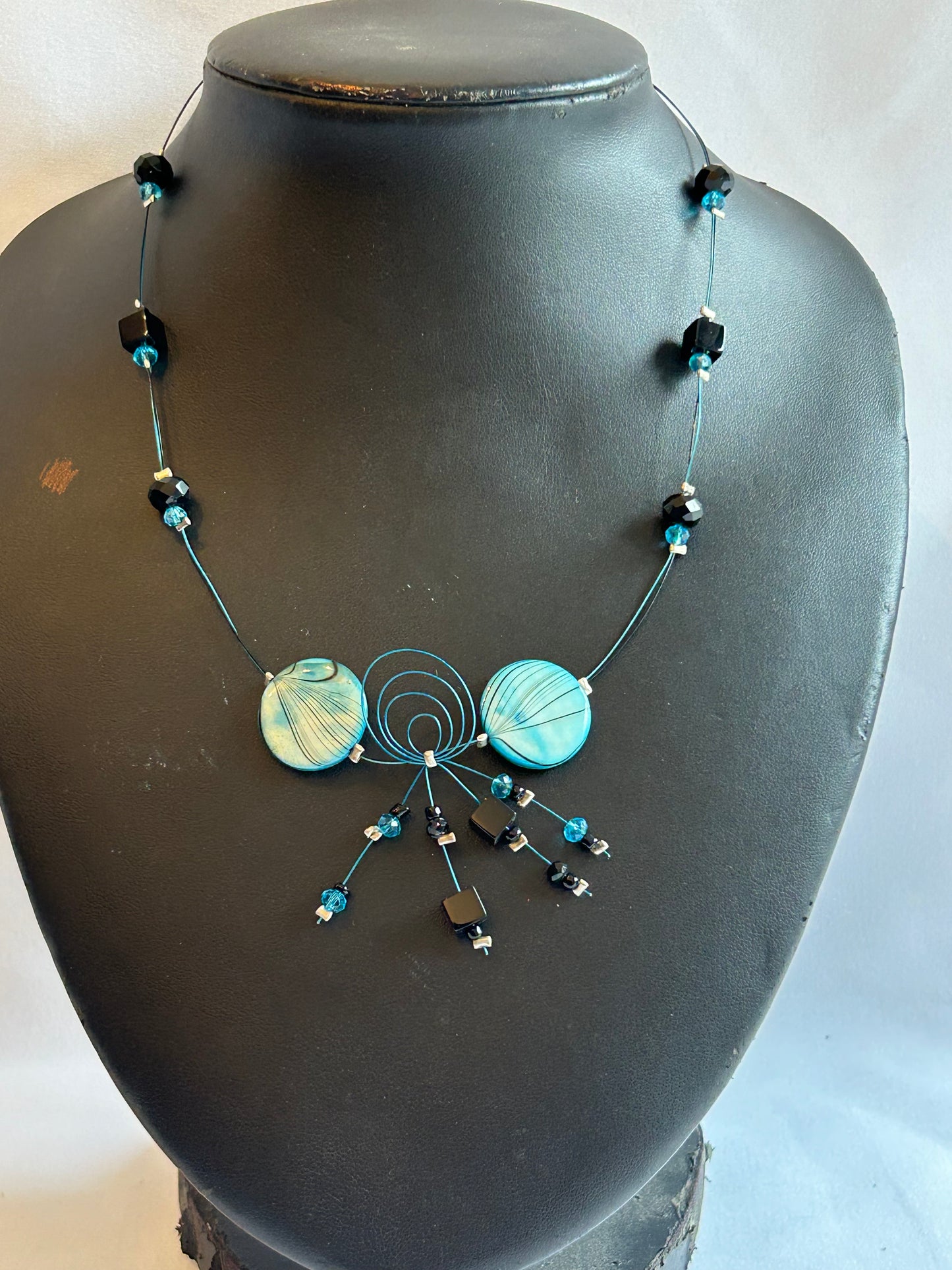 Egendesignade halsband