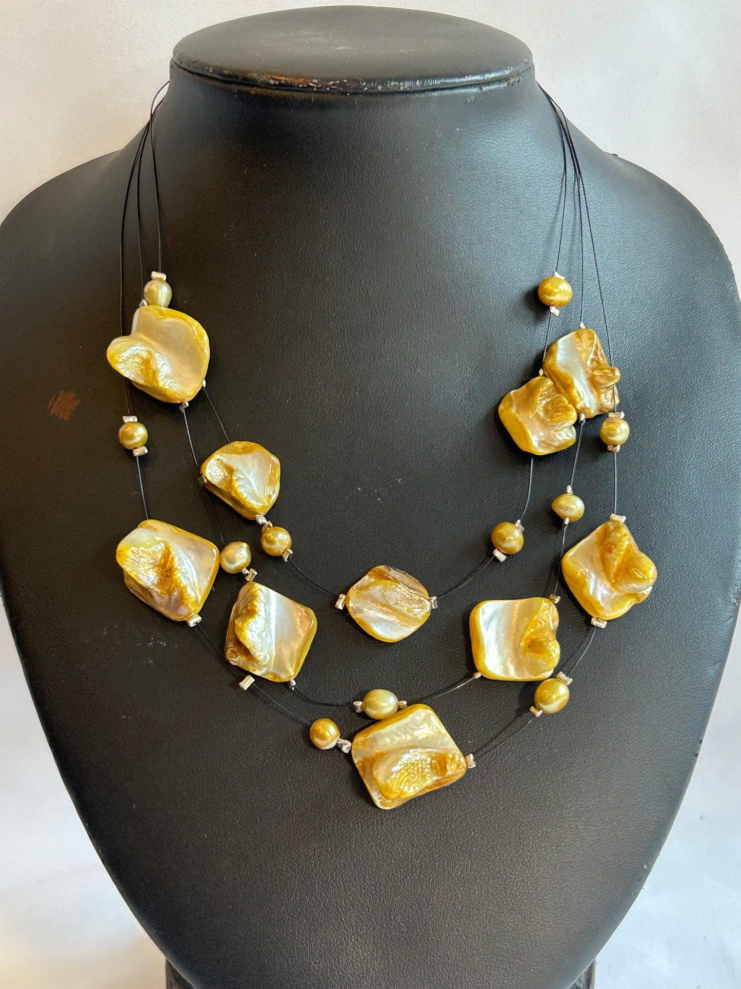 Egendesignade halsband