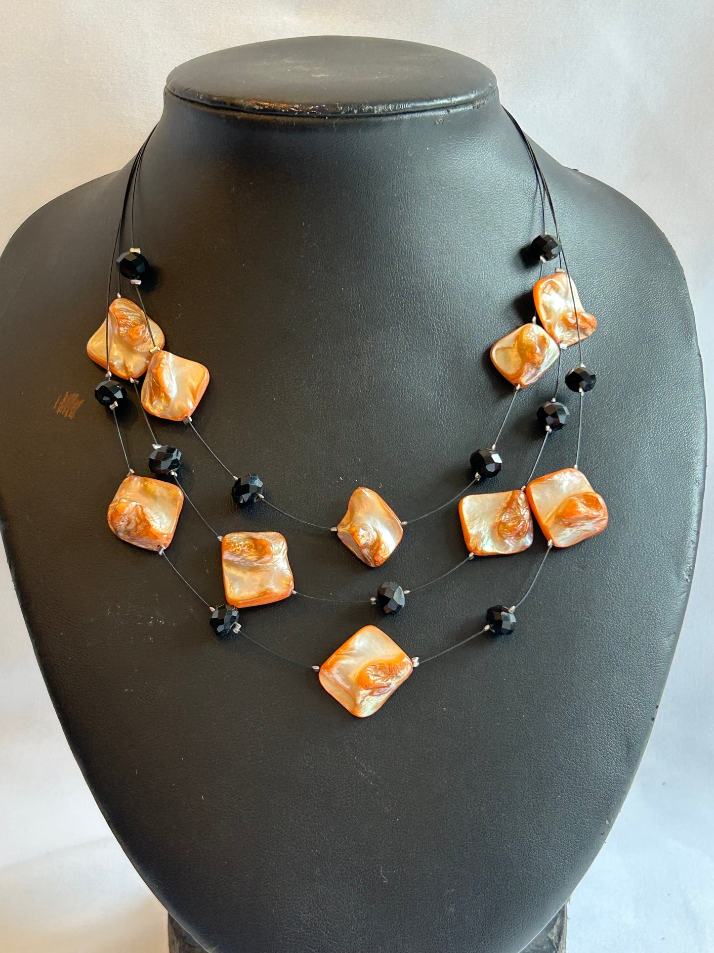 Egendesignade halsband