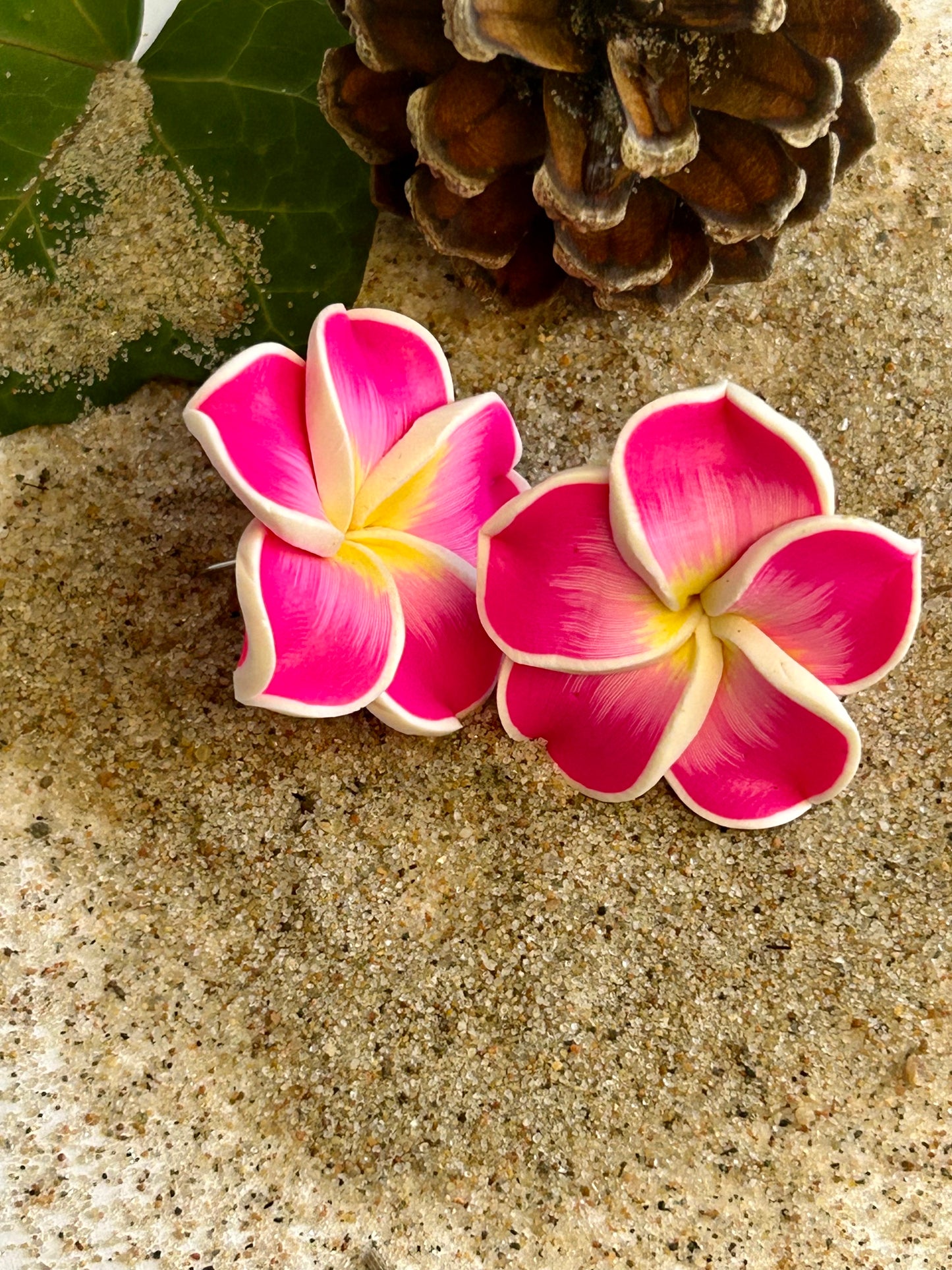 Jasmin örhängen Cerise