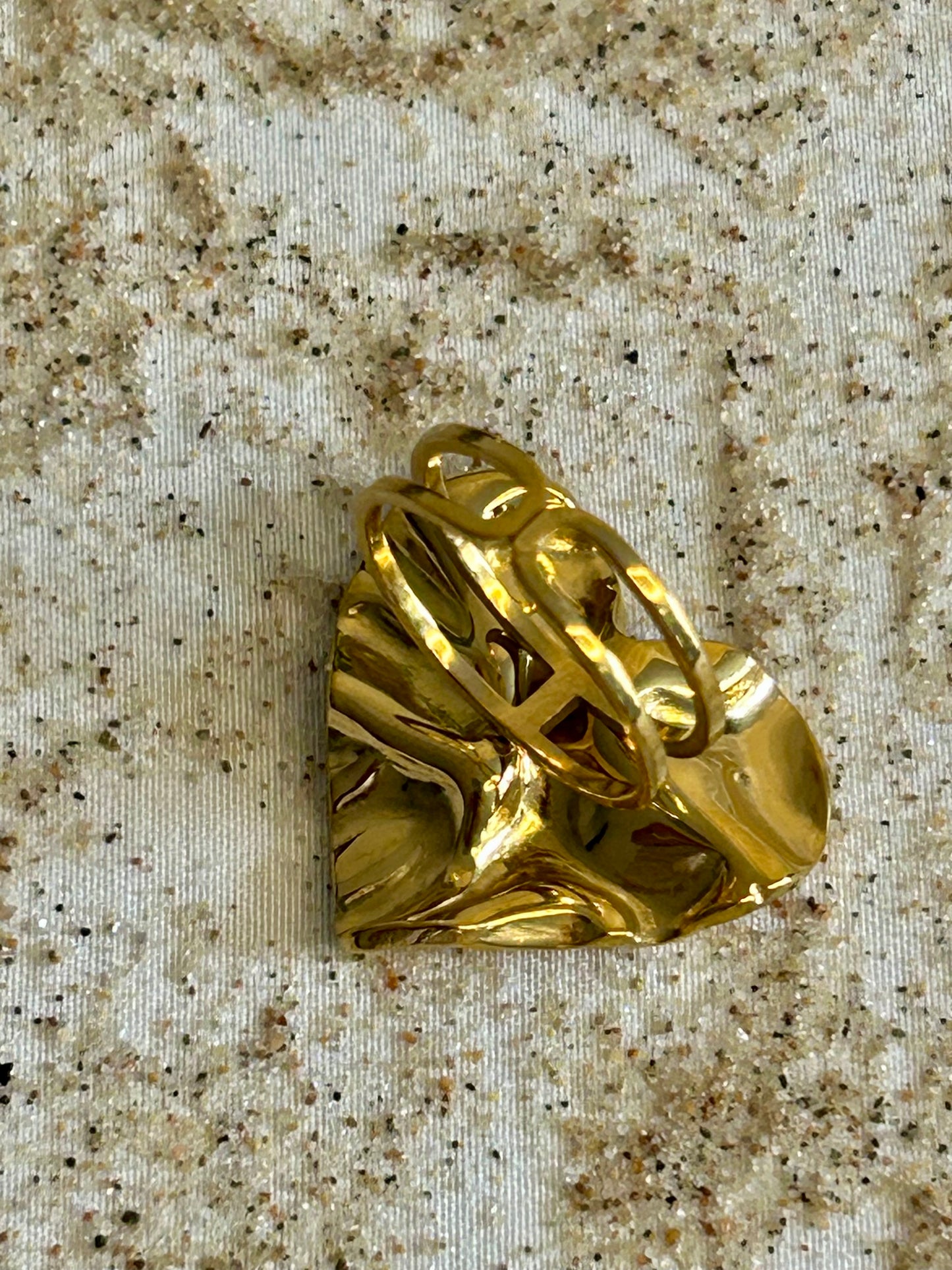 Henriett Guld
